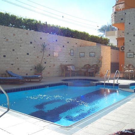 Al Gezera Apartments 룩소르 외부 사진